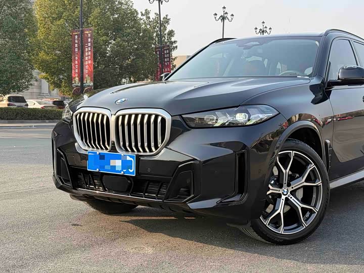 Фото 2 - BMW X5
