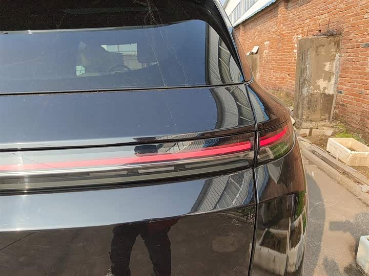 Фото 8 - LiXiang L7