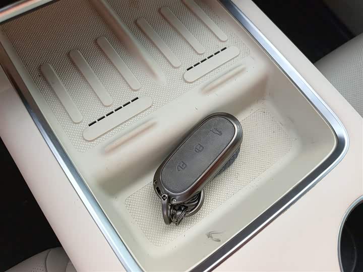 Фото 9 - LiXiang L7