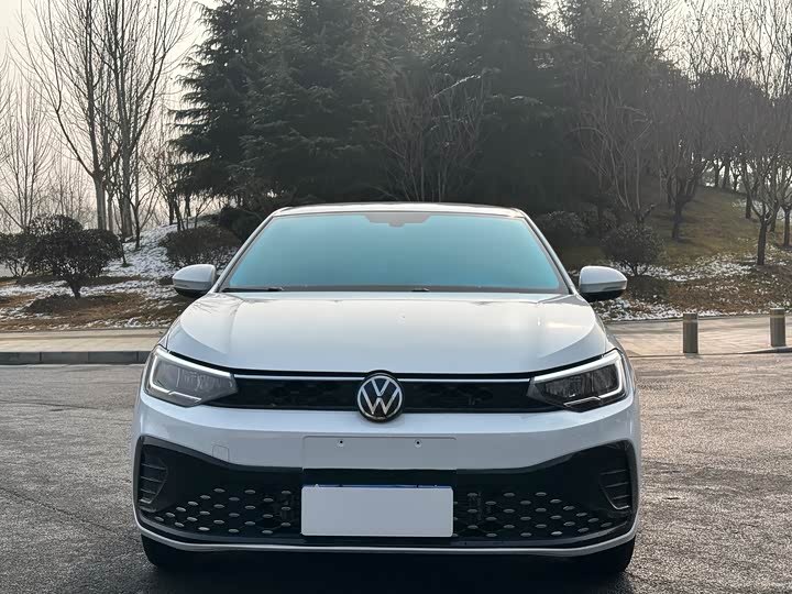 Фото 2 - Volkswagen Lavida