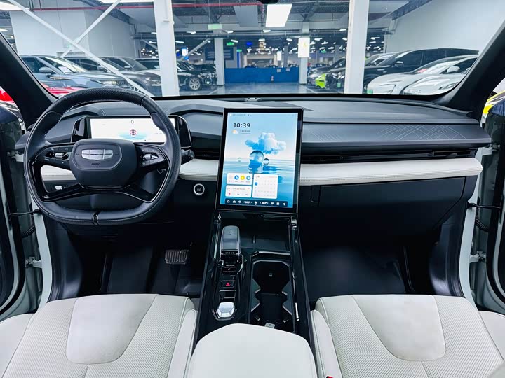 Фото 6 - Geely Atlas