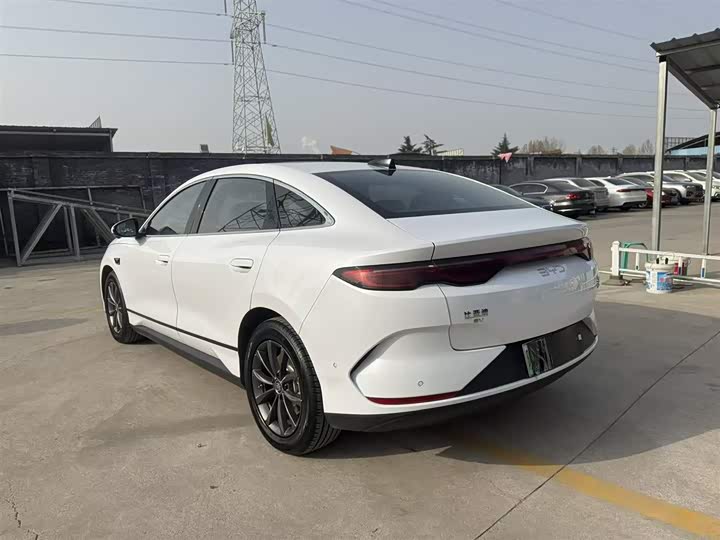 Фото 5 - BYD Qin L