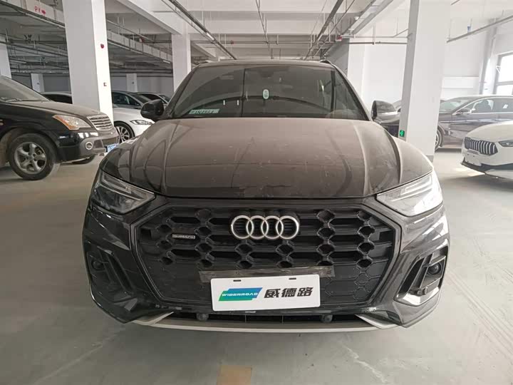 Фото 2 - Audi Q5L