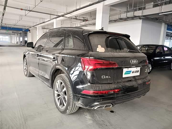 Фото 4 - Audi Q5L