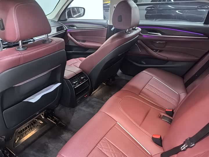 Фото 8 - BMW 5 Series