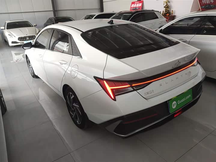 Фото 5 - Hyundai Elantra N line