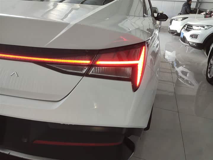 Фото 8 - Hyundai Elantra N line