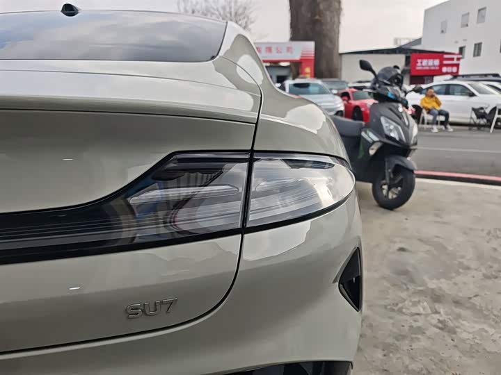 Фото 8 - Xiaomi SU7