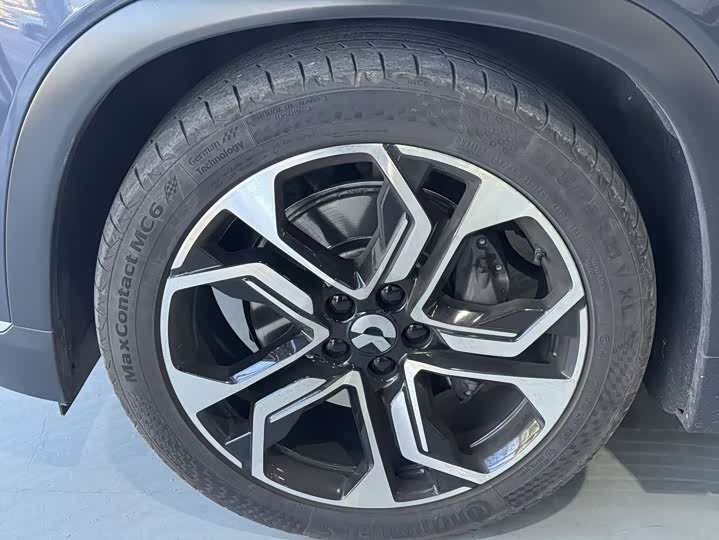 Фото 3 - Nio ES8