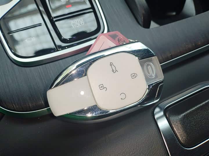 Фото 9 - GAC Trumpchi GS8