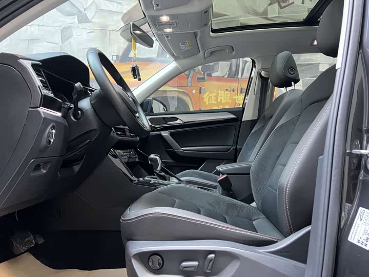 Фото 7 - Volkswagen Tayron