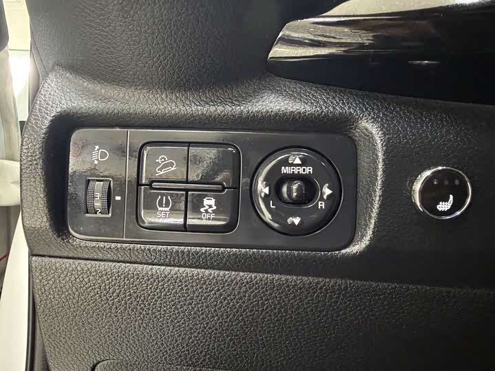 Фото 9 - Kia KX1