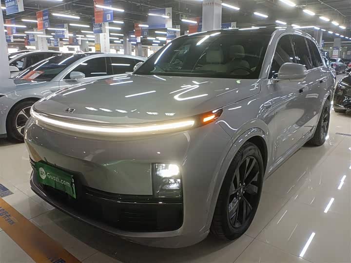 Фото 2 - LiXiang L8