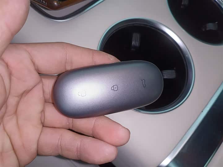 Фото 9 - LiXiang L8