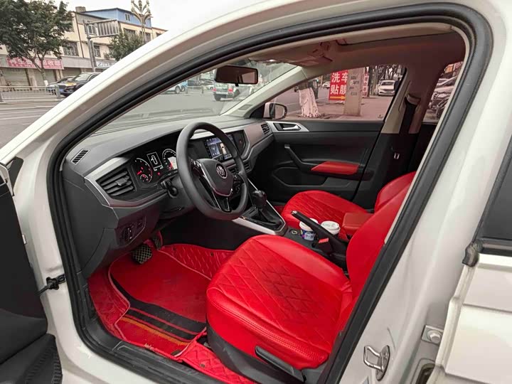 Фото 3 - Volkswagen Polo