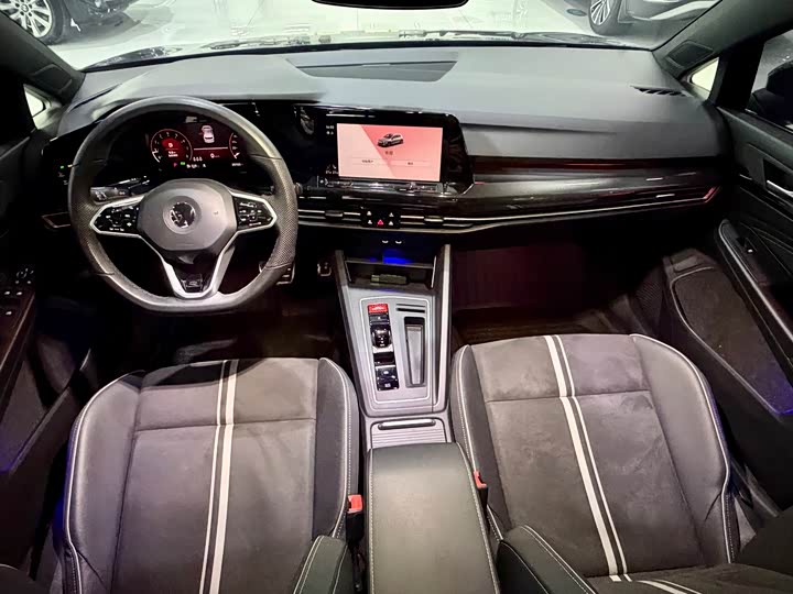 Фото 6 - Volkswagen Golf