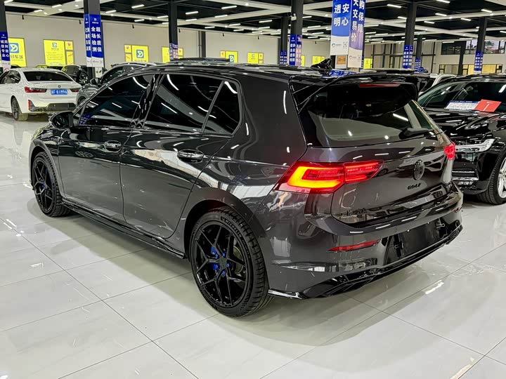 Фото 9 - Volkswagen Golf