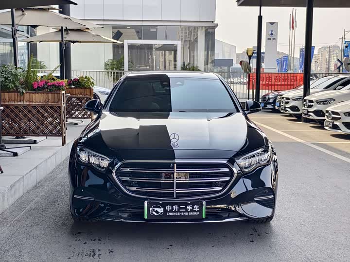 Photo 4 - Mercedes-Benz E-Class Hybrid