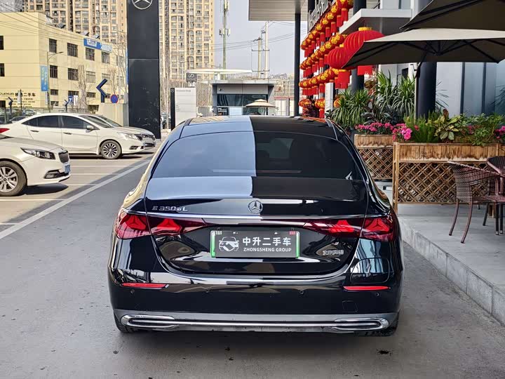 Photo 8 - Mercedes-Benz E-Class Hybrid