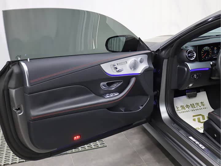 Фото 5 - Mercedes-Benz E-Class AMG