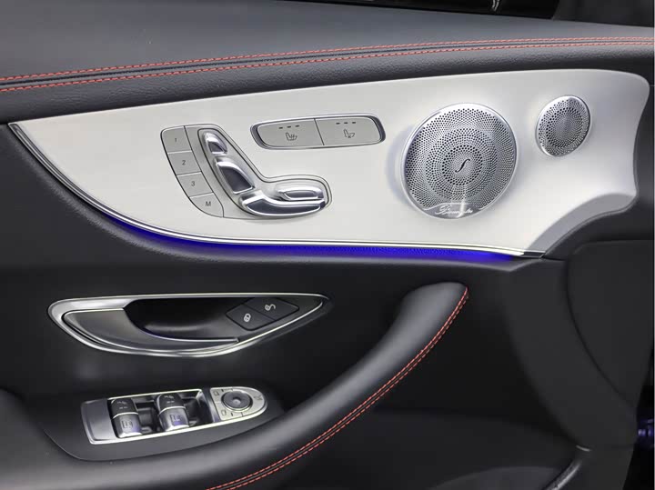 Фото 6 - Mercedes-Benz E-Class AMG