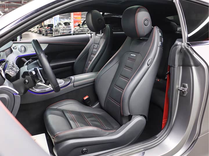 Фото 9 - Mercedes-Benz E-Class AMG