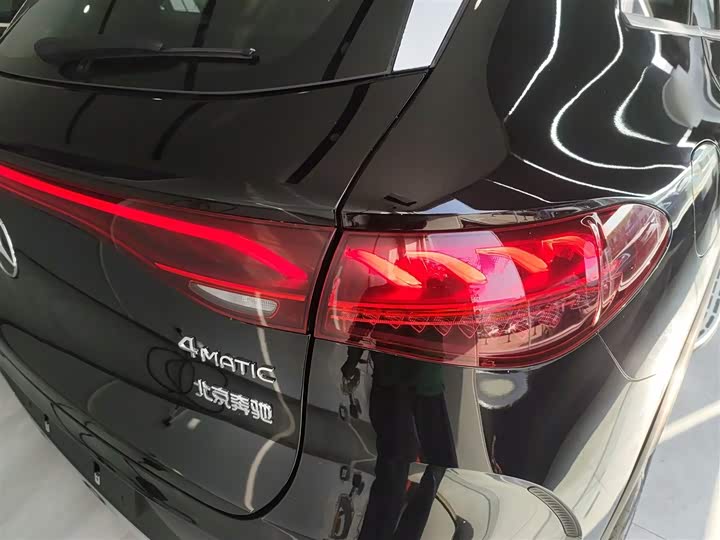 Фото 8 - Mercedes-Benz EQE SUV