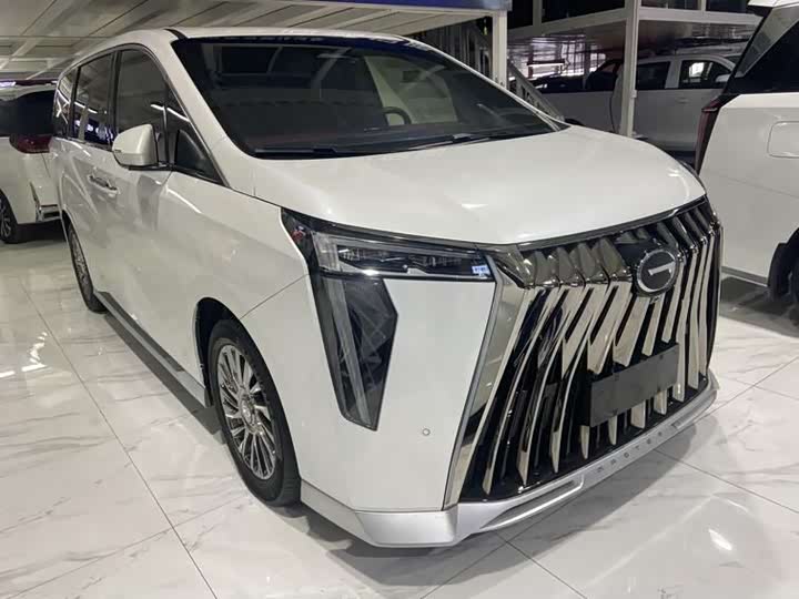 Фото 3 - GAC Trumpchi M8