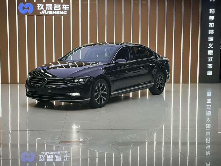 Фото 1 - Volkswagen Magotan