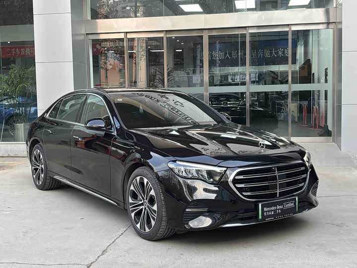 Фото 3 - Mercedes-Benz E-Class Hybrid