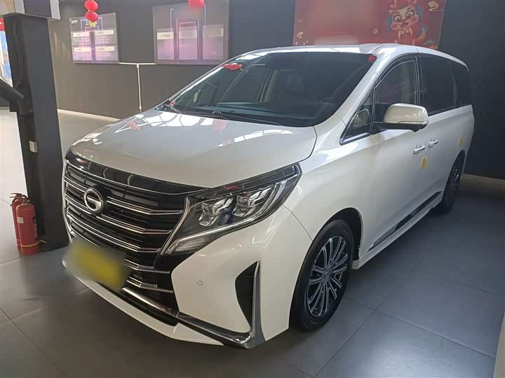 Фото 2 - GAC Trumpchi M8