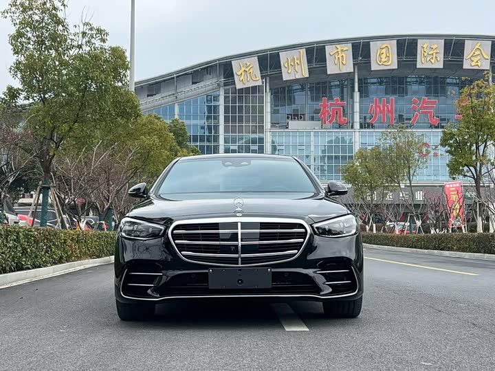 Фото 3 - Mercedes-Benz S-Class