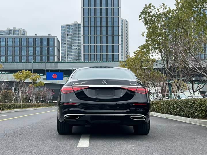 Фото 9 - Mercedes-Benz S-Class