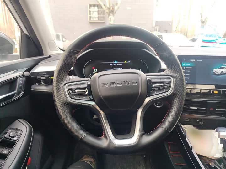 Фото 3 - Roewe i5