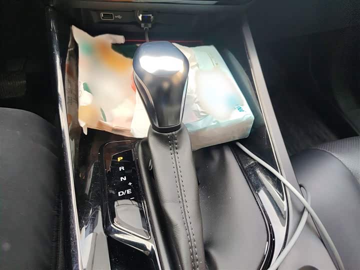 Фото 7 - Roewe i5