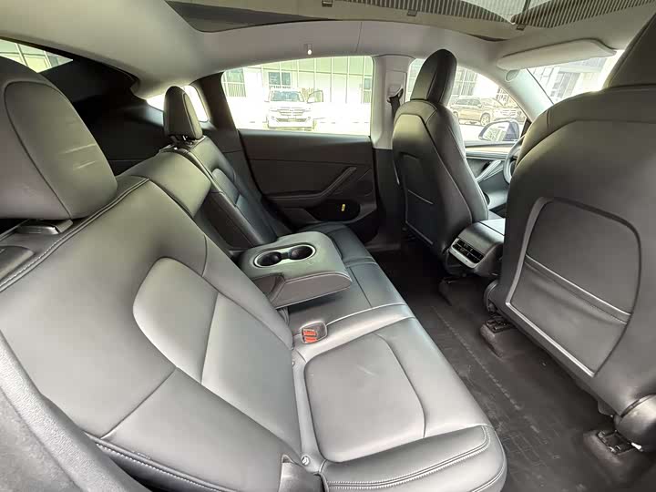 Фото 9 - Tesla Model Y