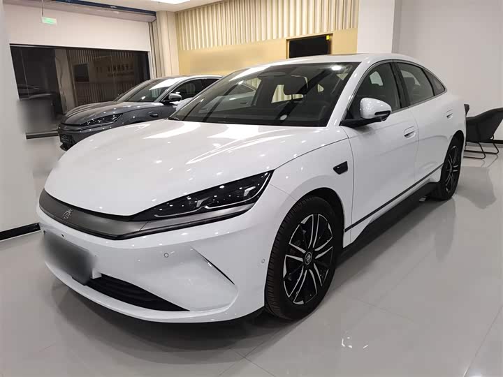 Фото 1 - BYD Qin L