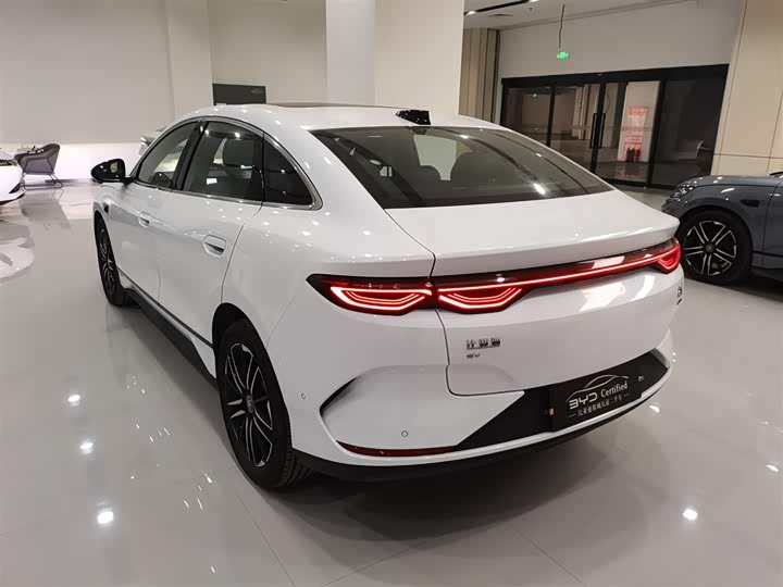 Фото 5 - BYD Qin L