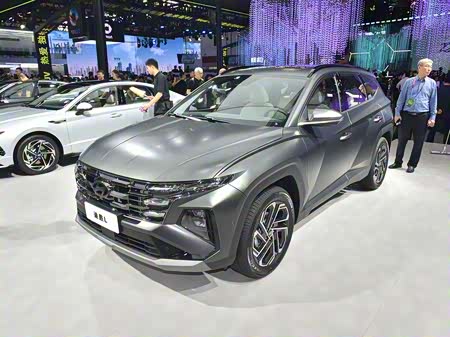 Фото 1 - Hyundai Tucson L