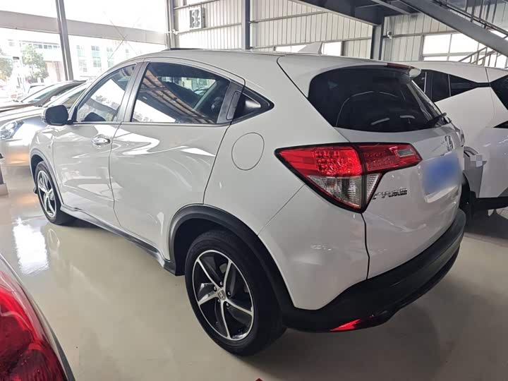 Фото 5 - Honda Vezel