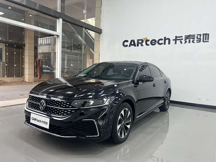 Фото 1 - Volkswagen Passat