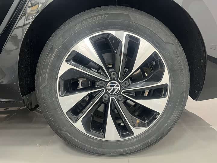 Фото 5 - Volkswagen Passat