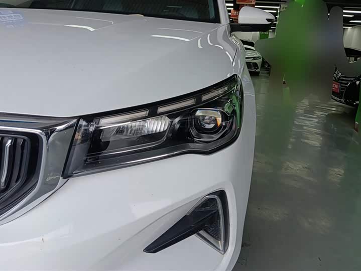 Фото 5 - Geely Emgrand