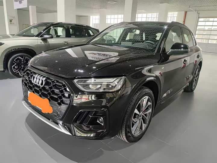 Фото 2 - Audi Q5L