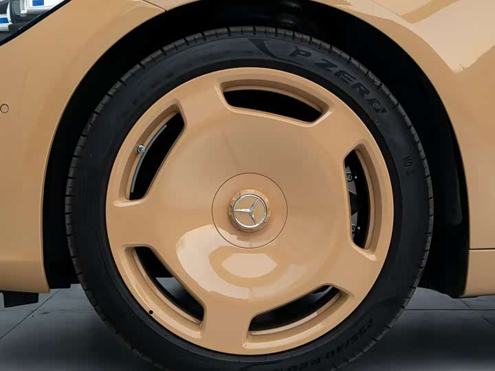 Фото 3 - Mercedes-Benz Maybach S-Class