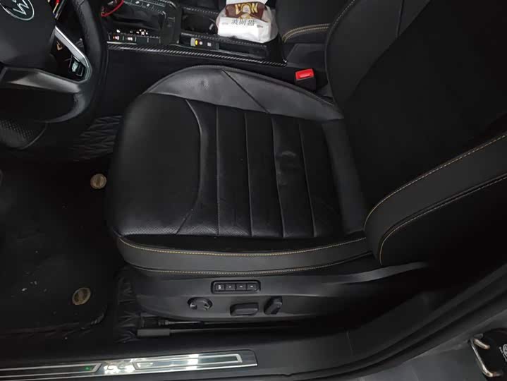 Фото 9 - Volkswagen CC