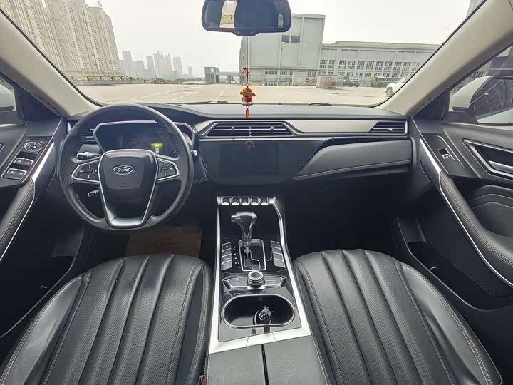 Фото 8 - Ford Territory