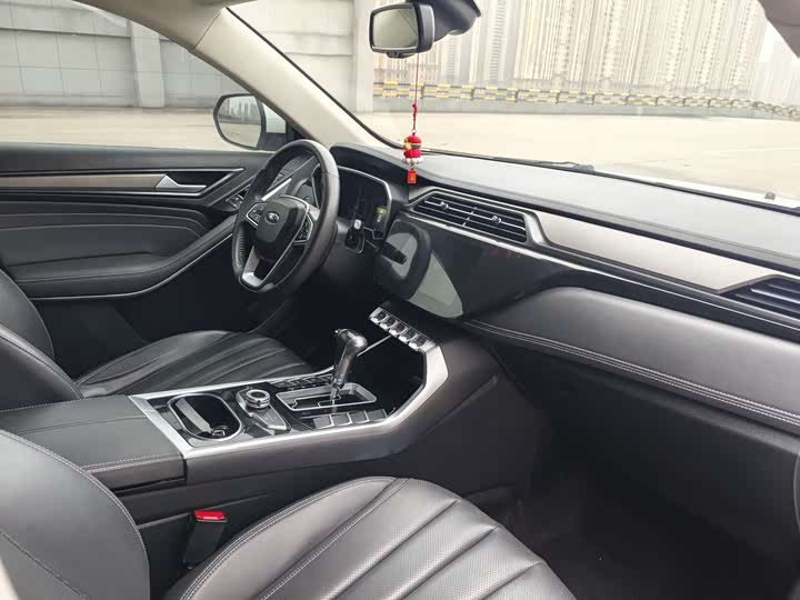 Фото 9 - Ford Territory