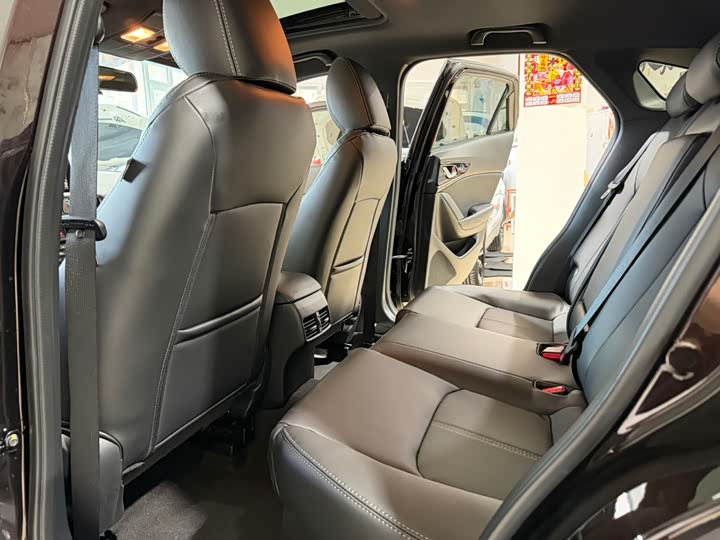 Фото 9 - Mazda CX-4