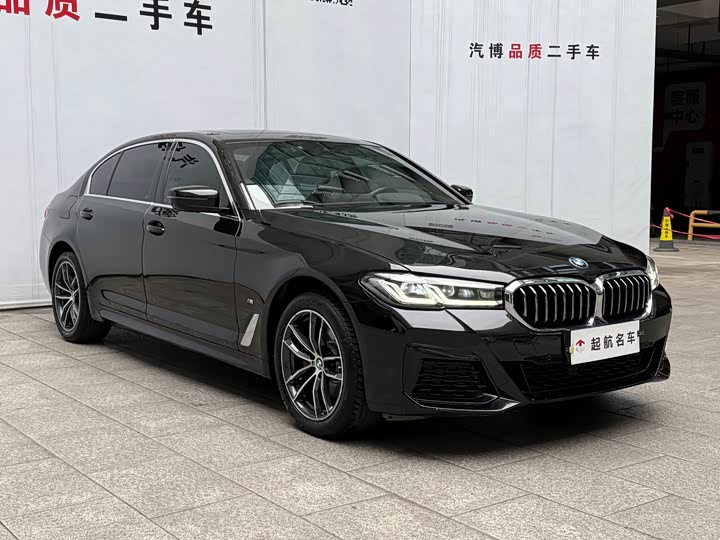 Фото 3 - BMW 5 Series